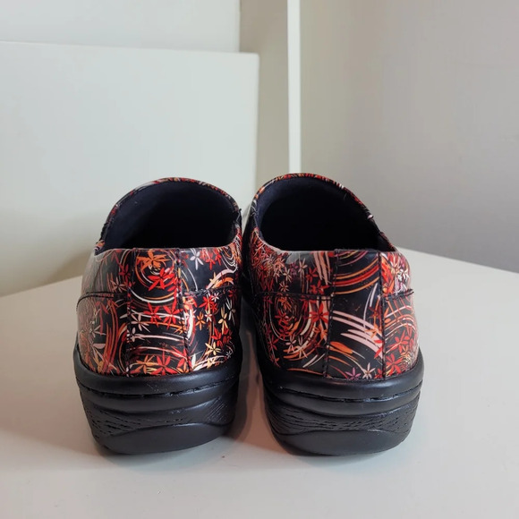 Klogs Footwear Mission Clog Pin Drop Patent Leather Size Women's 9.5 NEW in Box - Picture 7 of 12